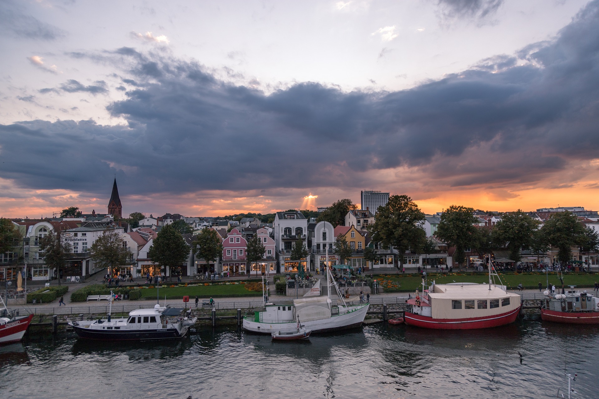 Travelling Warnemünde Port in Germany