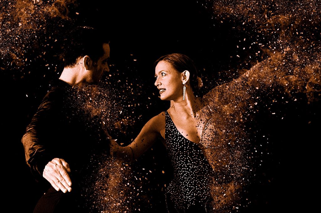 tango dancers